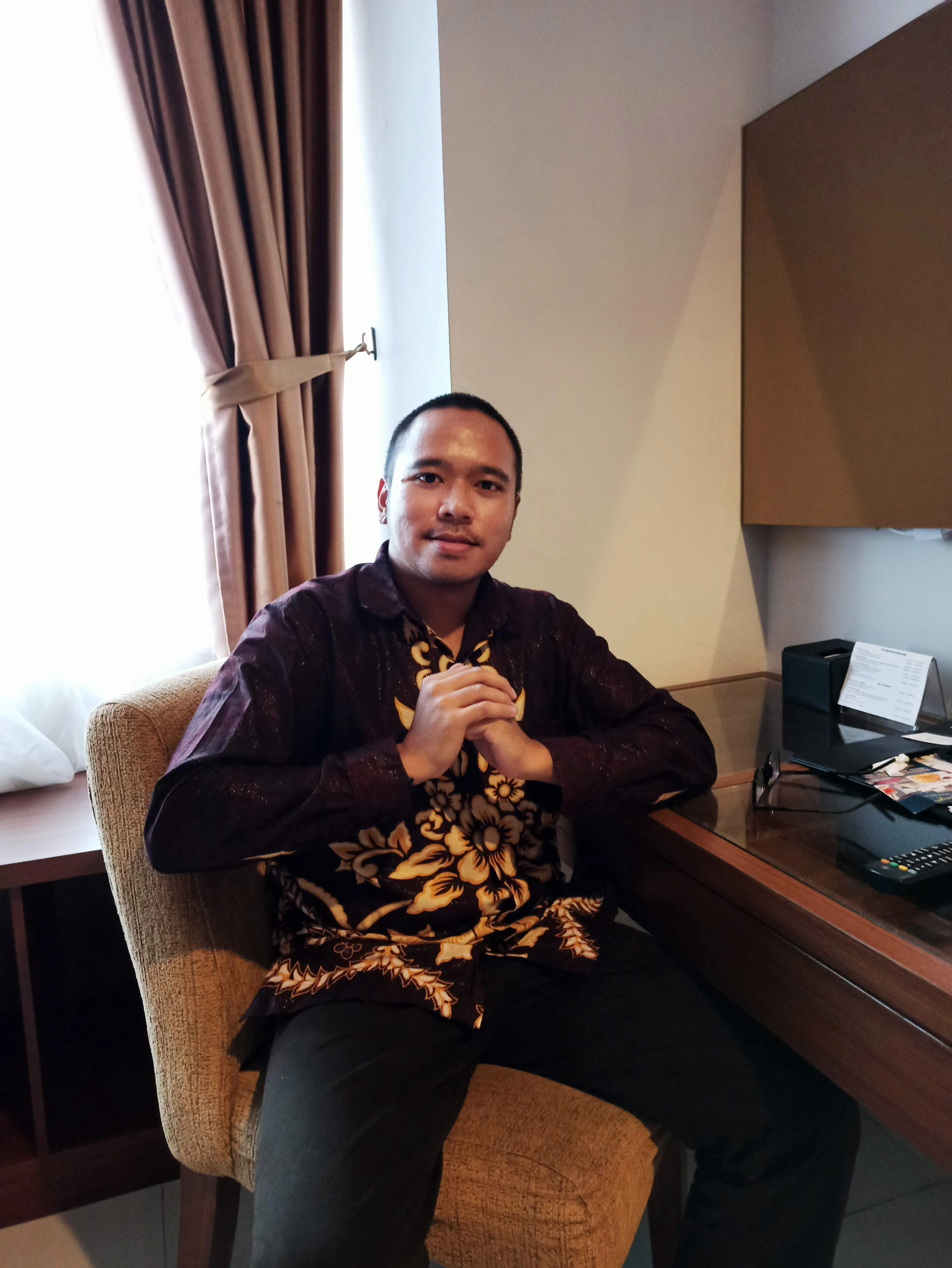 Kharis Yonatan — investor dan SEO freelancer